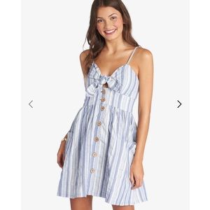 NWT Roxy Under the Cali Sun Dress